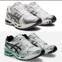 잠시후 10시 아식스 젤카야노 14 미드나잇 화이트...