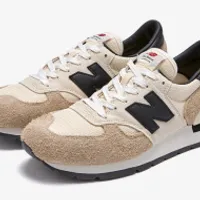 뉴발란스 공홈 990