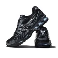 10시 무신사 아식스 젤카야노14 신상 발매