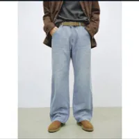 에잇세컨즈 세미 플레어 데님